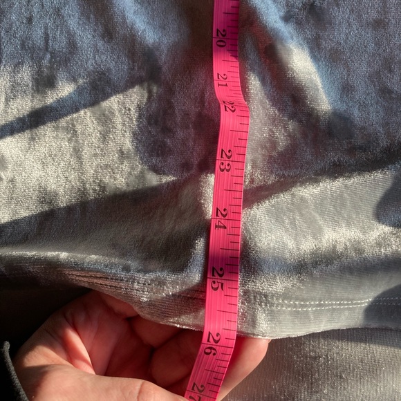 Ellos crushed velour silver V-neck top size 10/12 - Picture 7 of 8